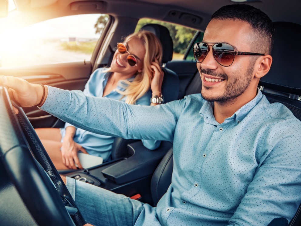 Nuove offerte di noleggio auto e veicoli commerciali con Claris R